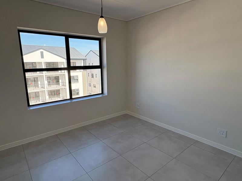 To Let 1 Bedroom Property for Rent in Sandown Western Cape